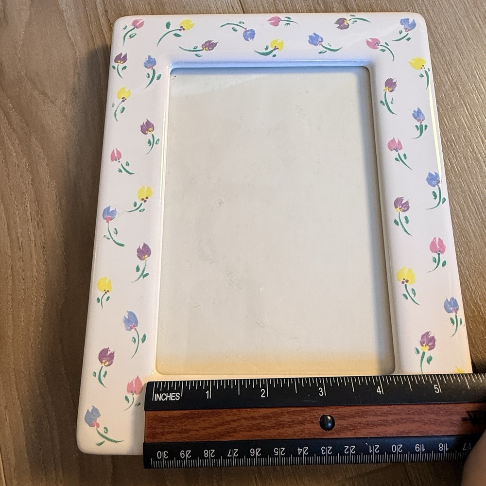 Vintage Ceramic Floral Tulip Picture Frame White Pastel 4x6 Photo Tabletop Decor - Picture 6 of 10